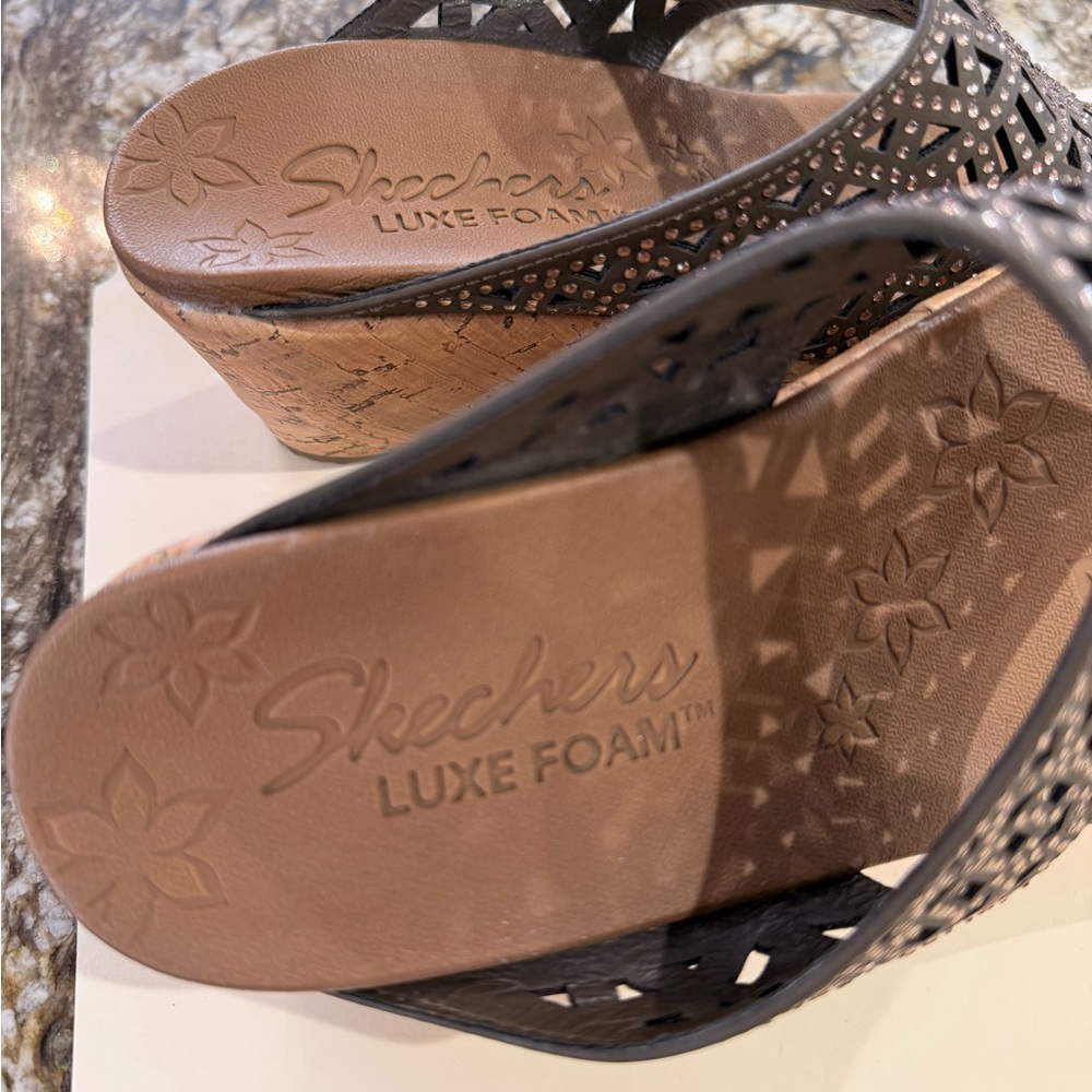 SKECHERS Beverlee jewel studded wedge sandals size 7. Luxe foam cork heel. - Picture 5 of 6